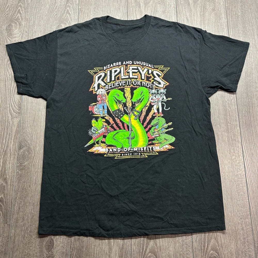 Ripleys Believe It or Not Band of Misfits Graphic T-Shirt Mens XL Black Y2K
